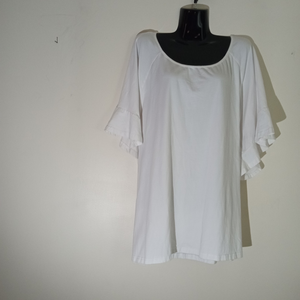 BloomChic White Ruffle Sleeve Tunic Top